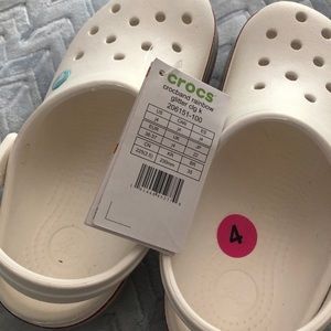 Crocs size J4